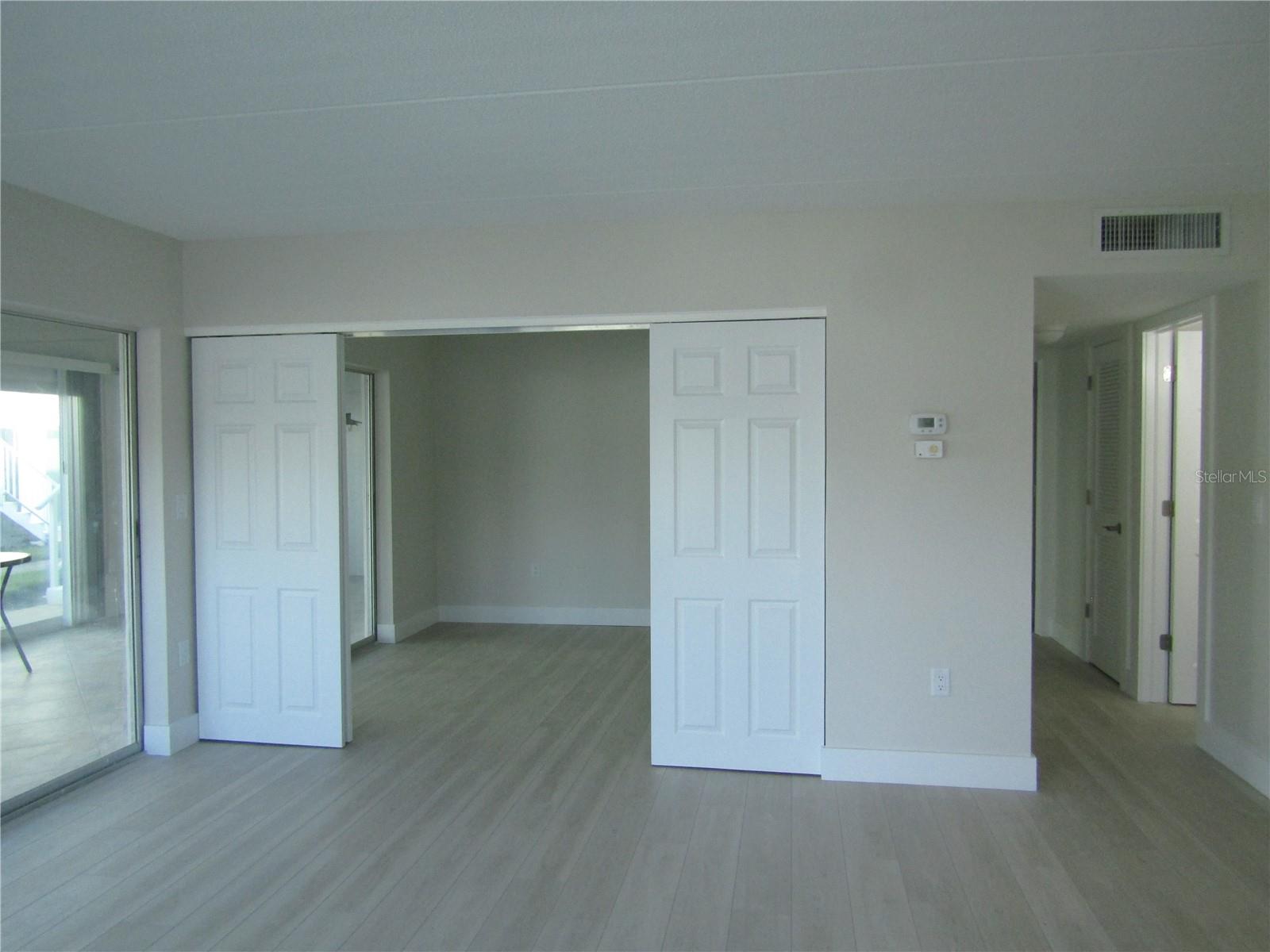Image 11 of 29 For 999 Inlet Circle D101