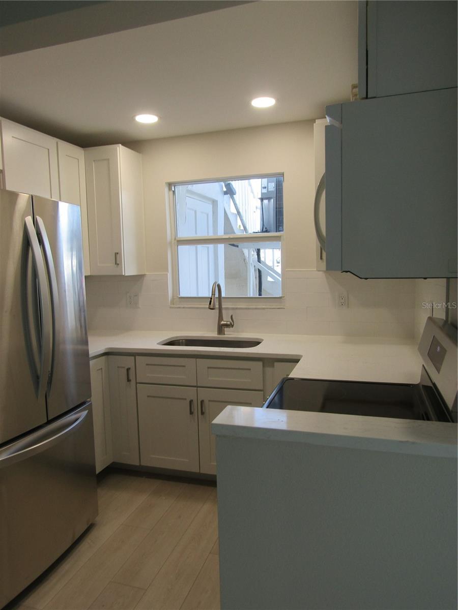 Image 6 of 29 For 999 Inlet Circle D101