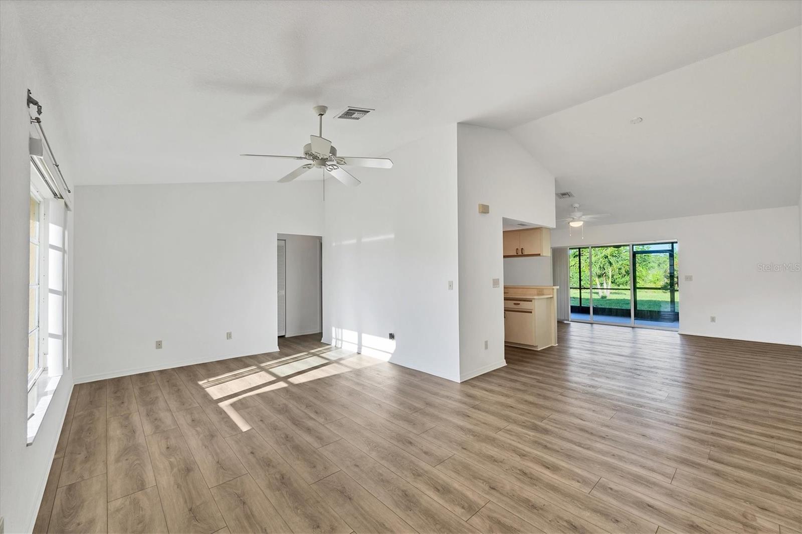 Image 15 of 44 For 1614 Quail Lake Dr
