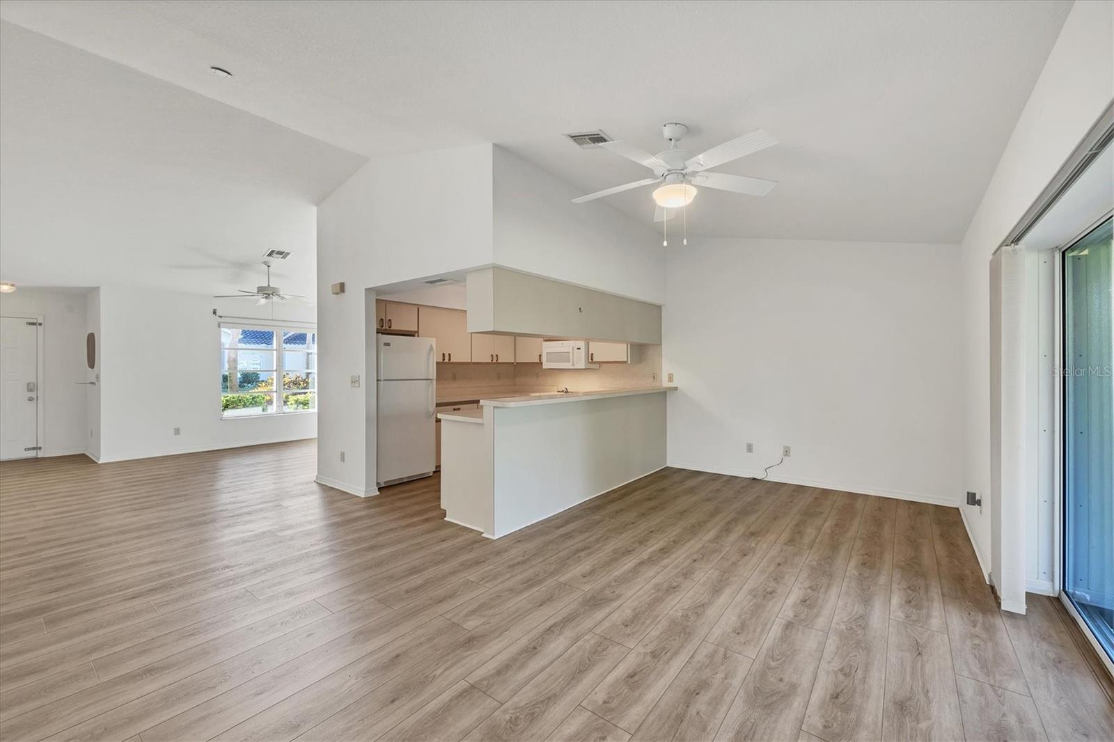 Image 17 of 44 For 1614 Quail Lake Dr
