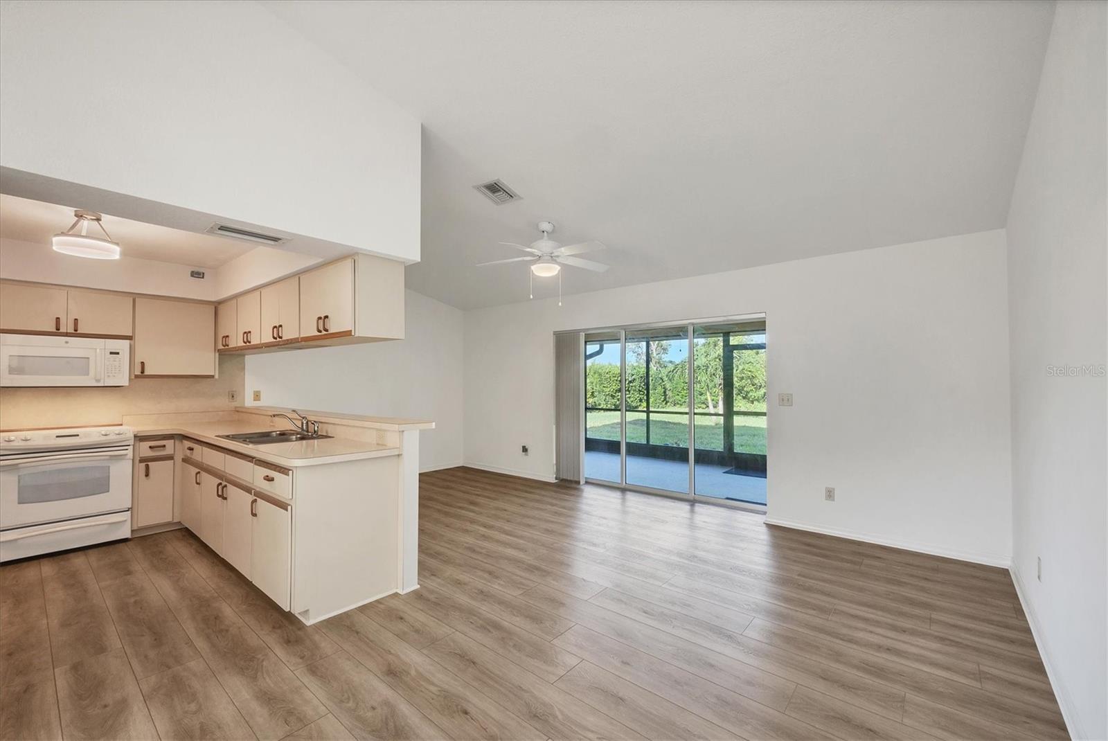 Image 5 of 44 For 1614 Quail Lake Dr