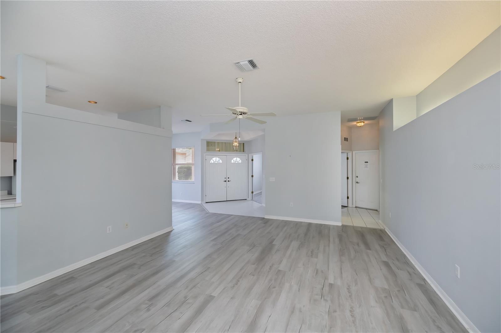 Image 11 of 72 For 519 Catalina Isles Circle