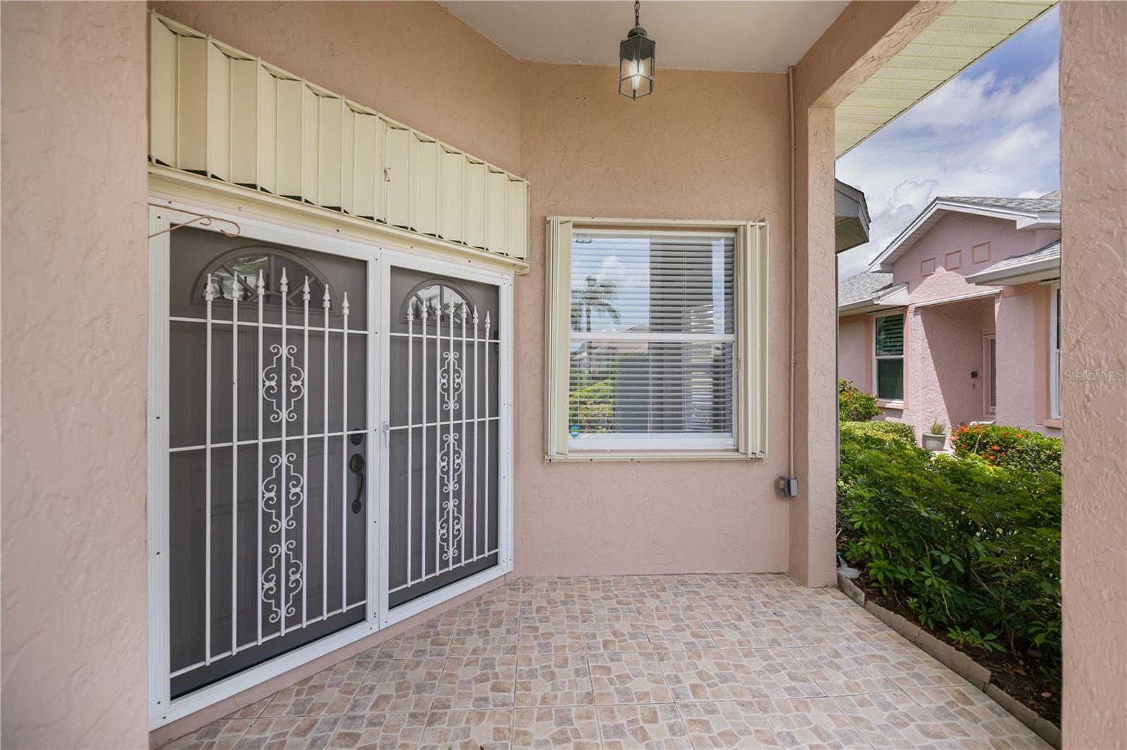 Image 6 of 72 For 519 Catalina Isles Circle