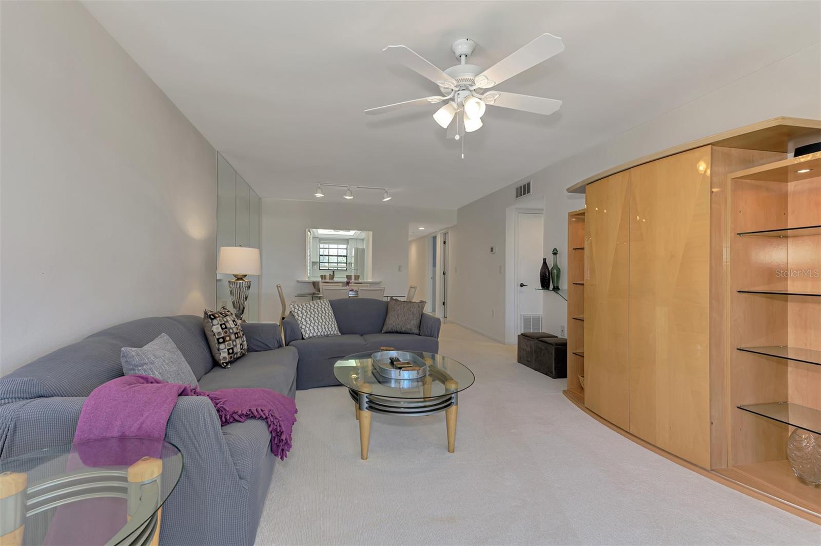 Image 13 of 42 For 150 Englewood Isles Parkway 505