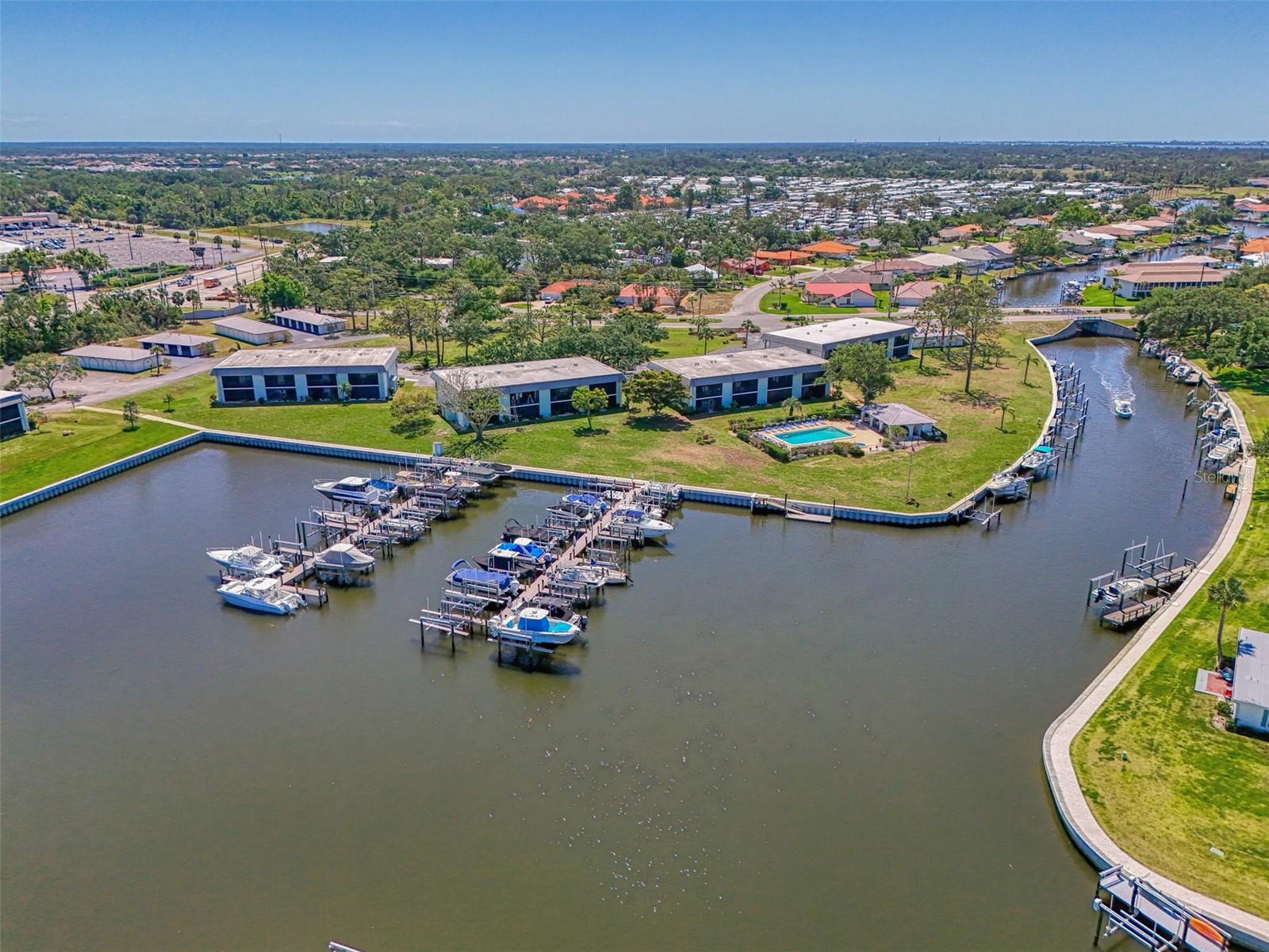 Image 2 of 42 For 150 Englewood Isles Parkway 505