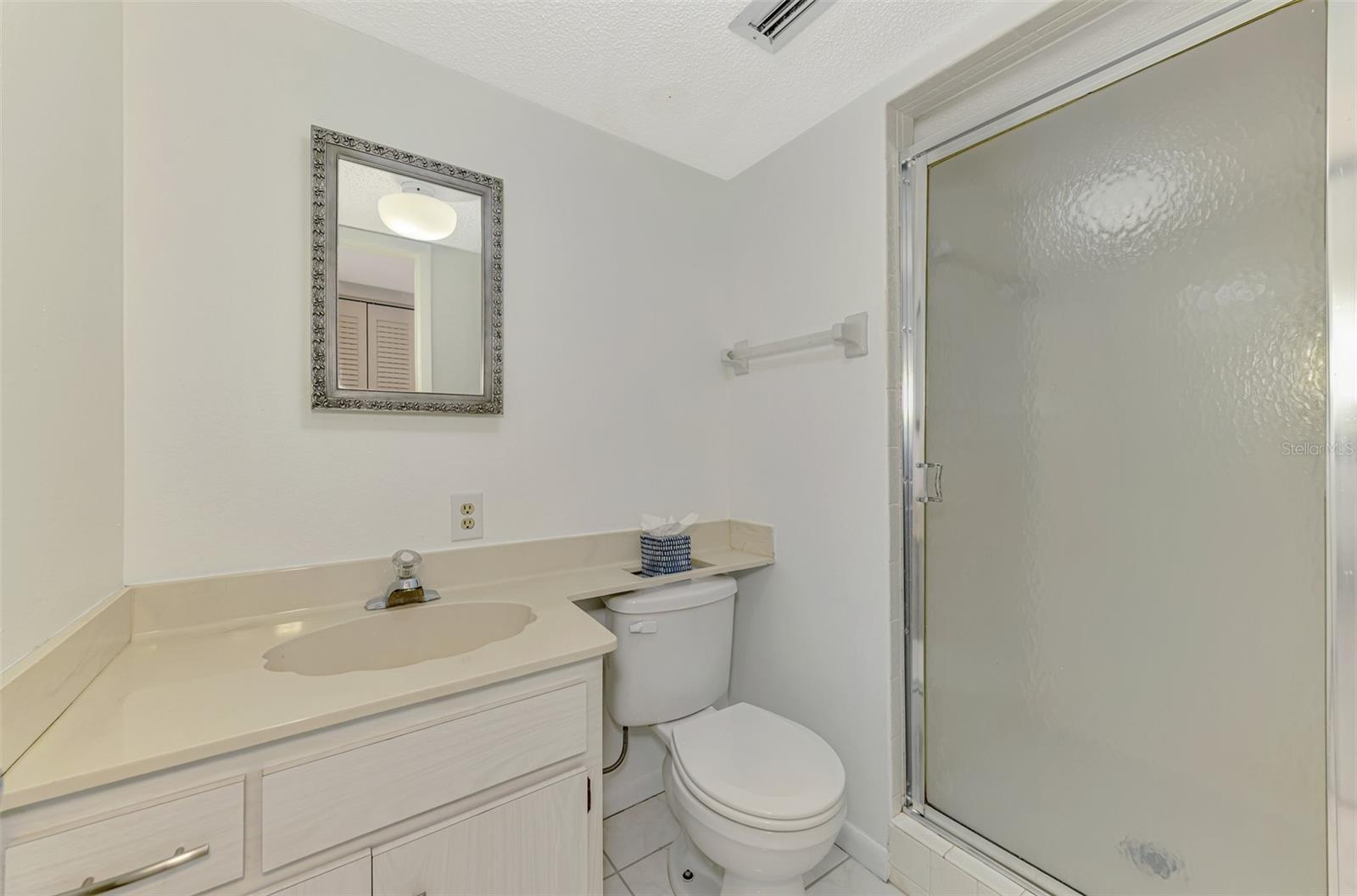 Image 30 of 42 For 150 Englewood Isles Parkway 505