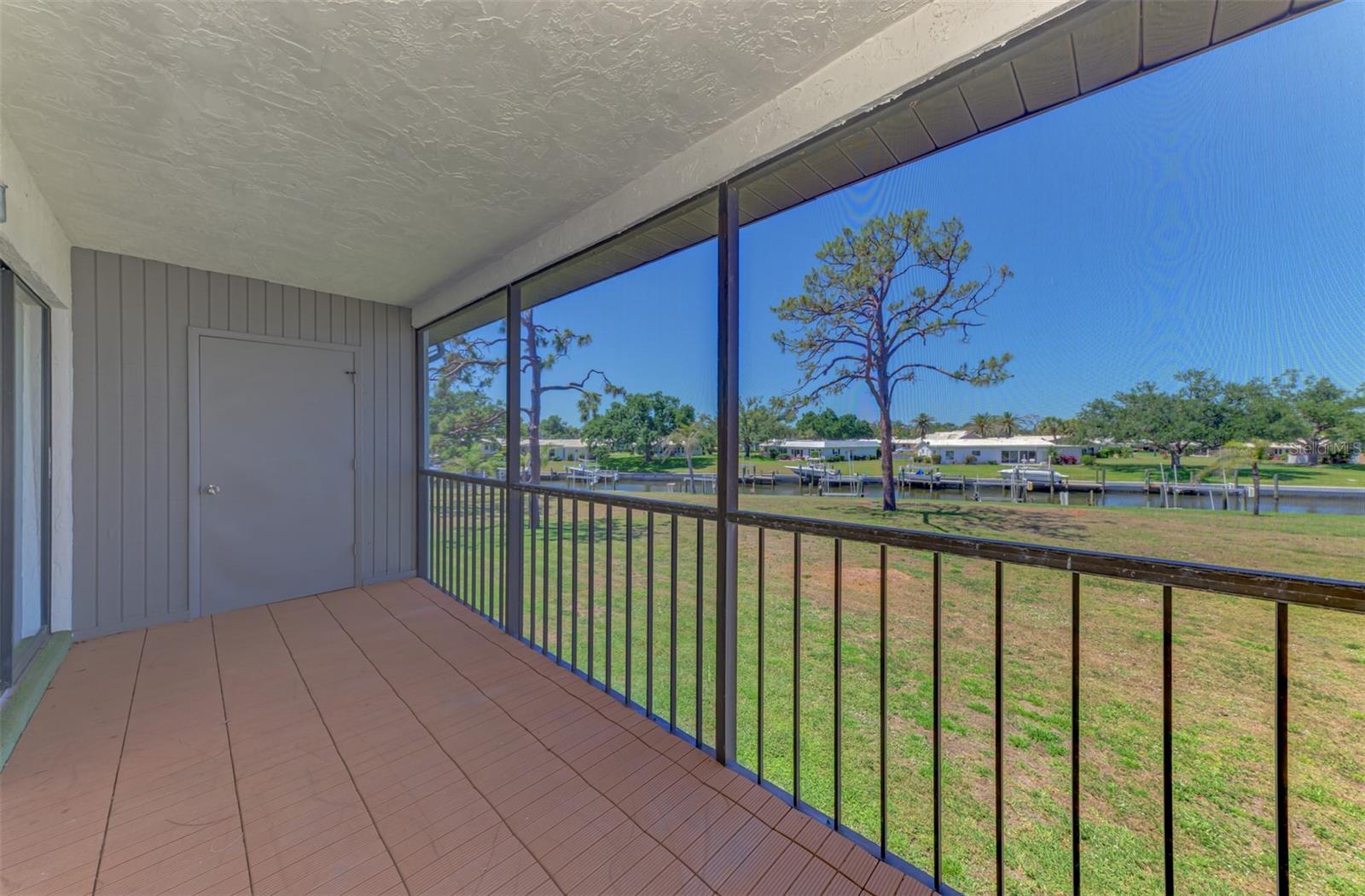 Image 33 of 42 For 150 Englewood Isles Parkway 505