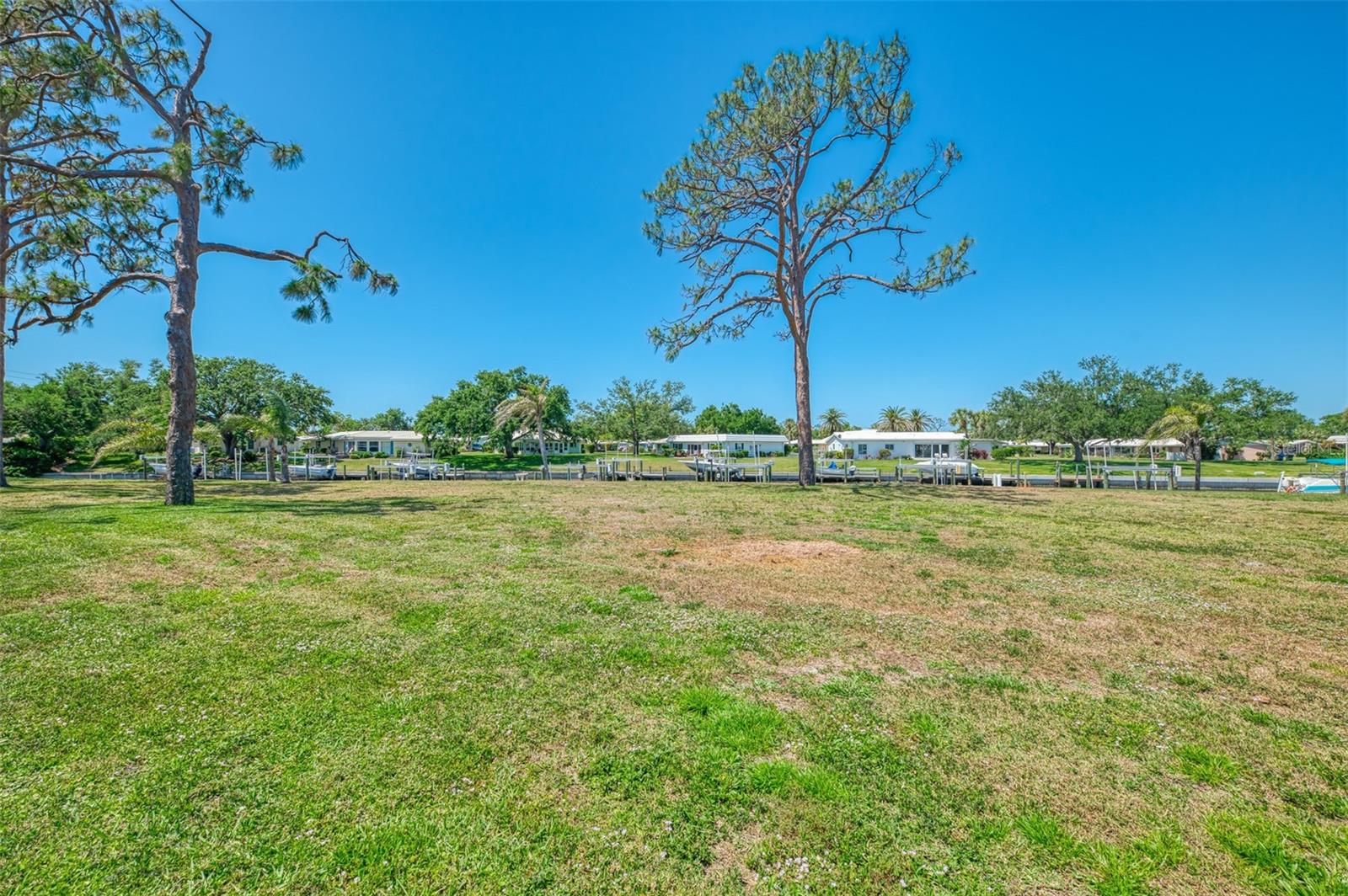 Image 35 of 42 For 150 Englewood Isles Parkway 505