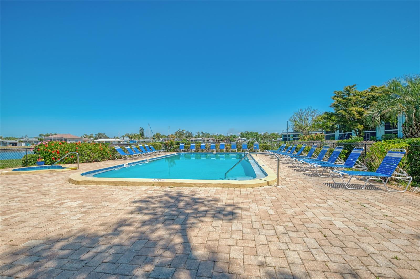 Image 41 of 42 For 150 Englewood Isles Parkway 505