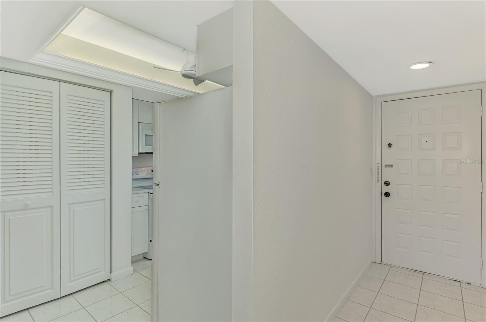 Image 6 of 42 For 150 Englewood Isles Parkway 505