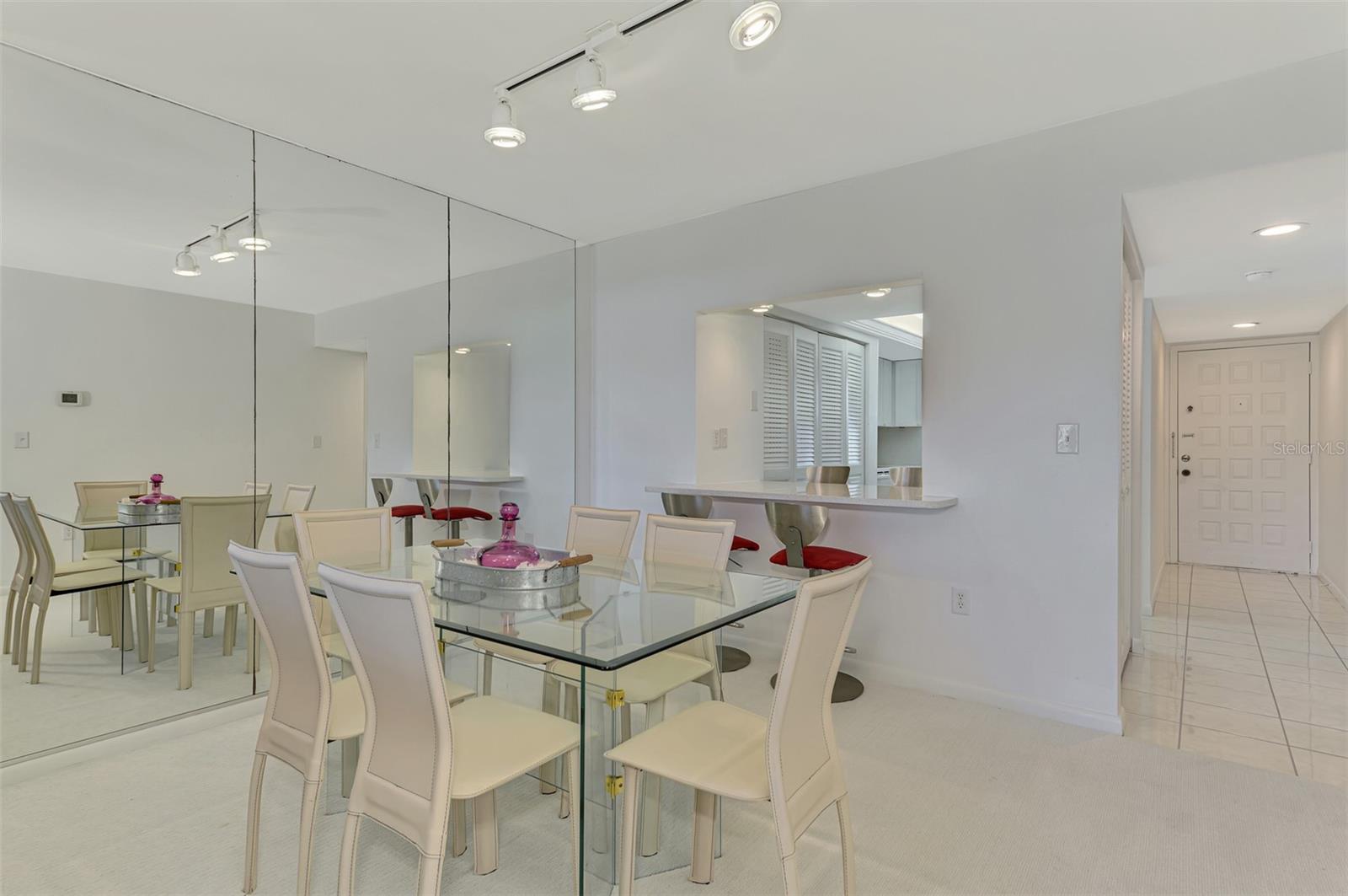 Image 9 of 42 For 150 Englewood Isles Parkway 505