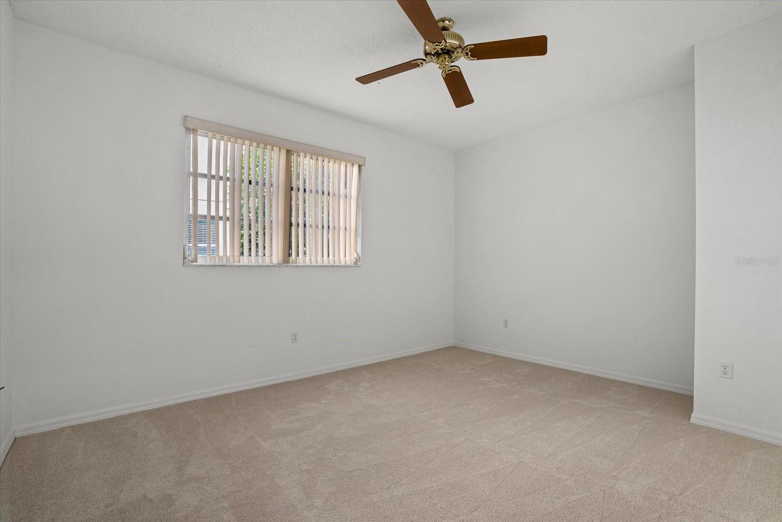 Image 15 of 50 For 9528 Knightsbridge Circle