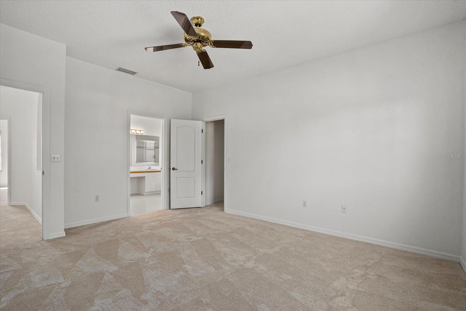 Image 16 of 50 For 9528 Knightsbridge Circle