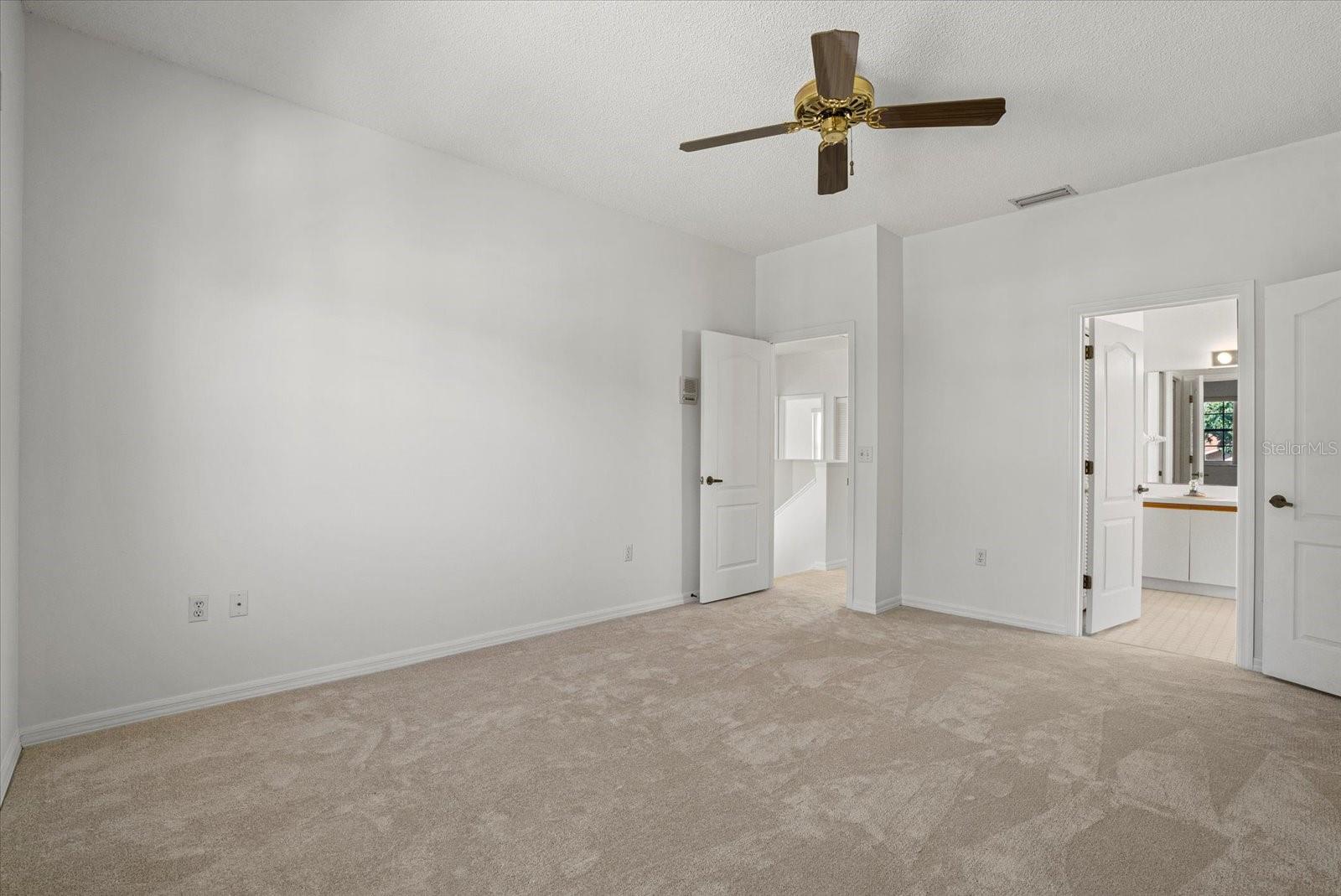 Image 17 of 50 For 9528 Knightsbridge Circle