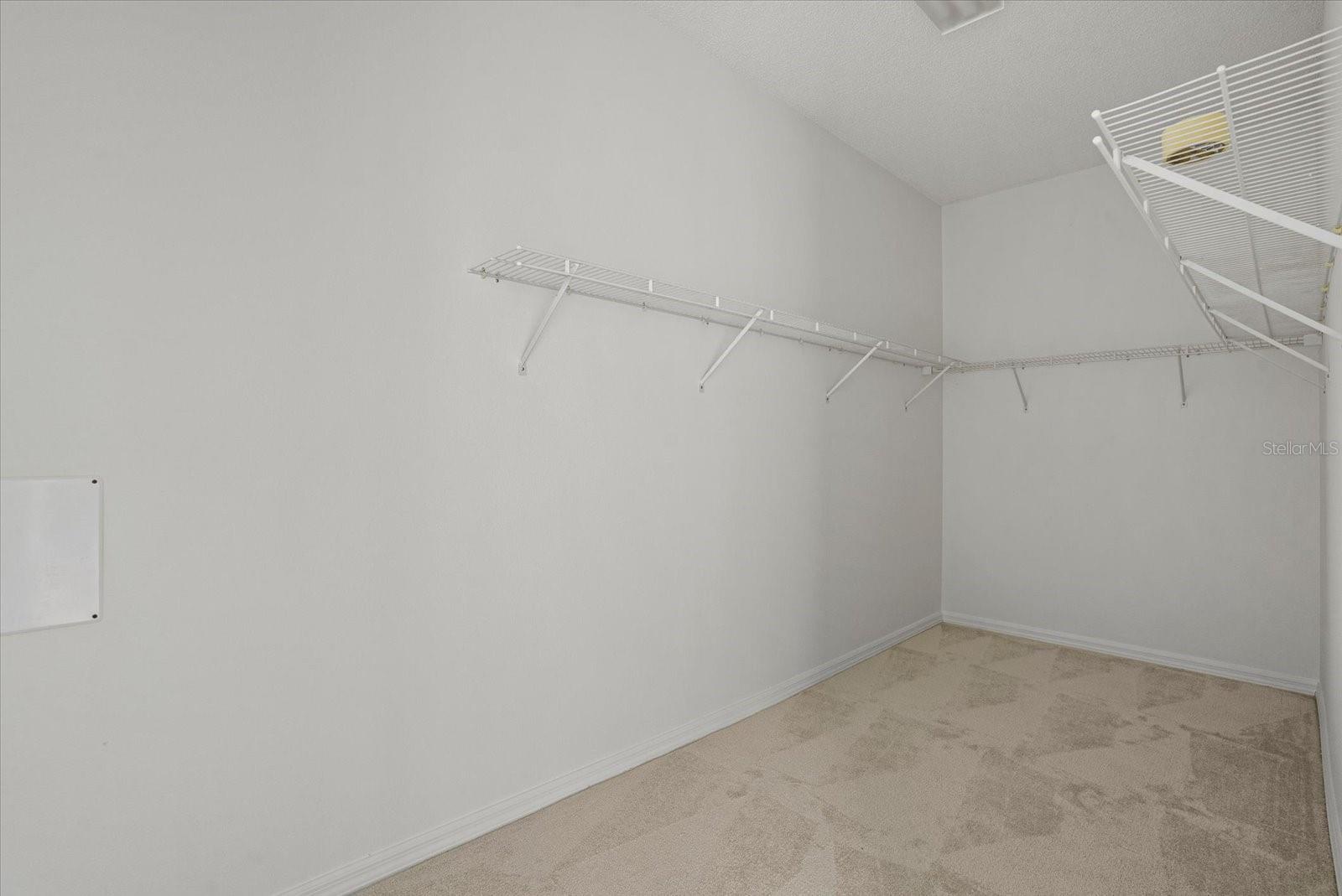 Image 20 of 50 For 9528 Knightsbridge Circle