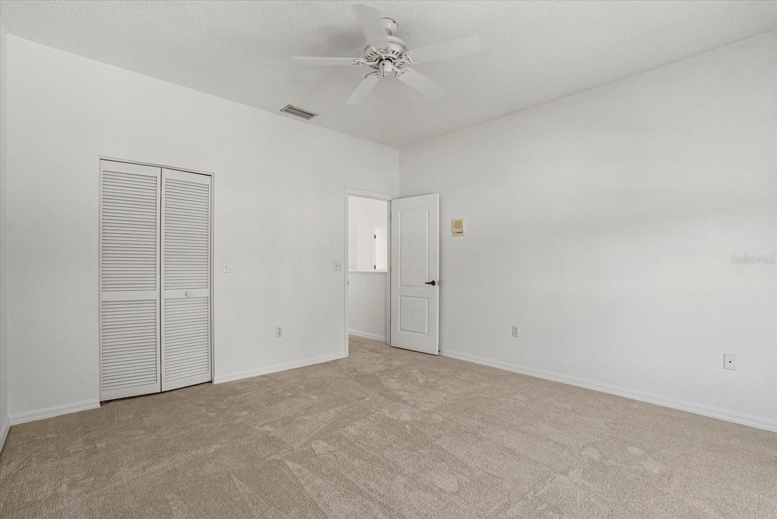 Image 24 of 50 For 9528 Knightsbridge Circle