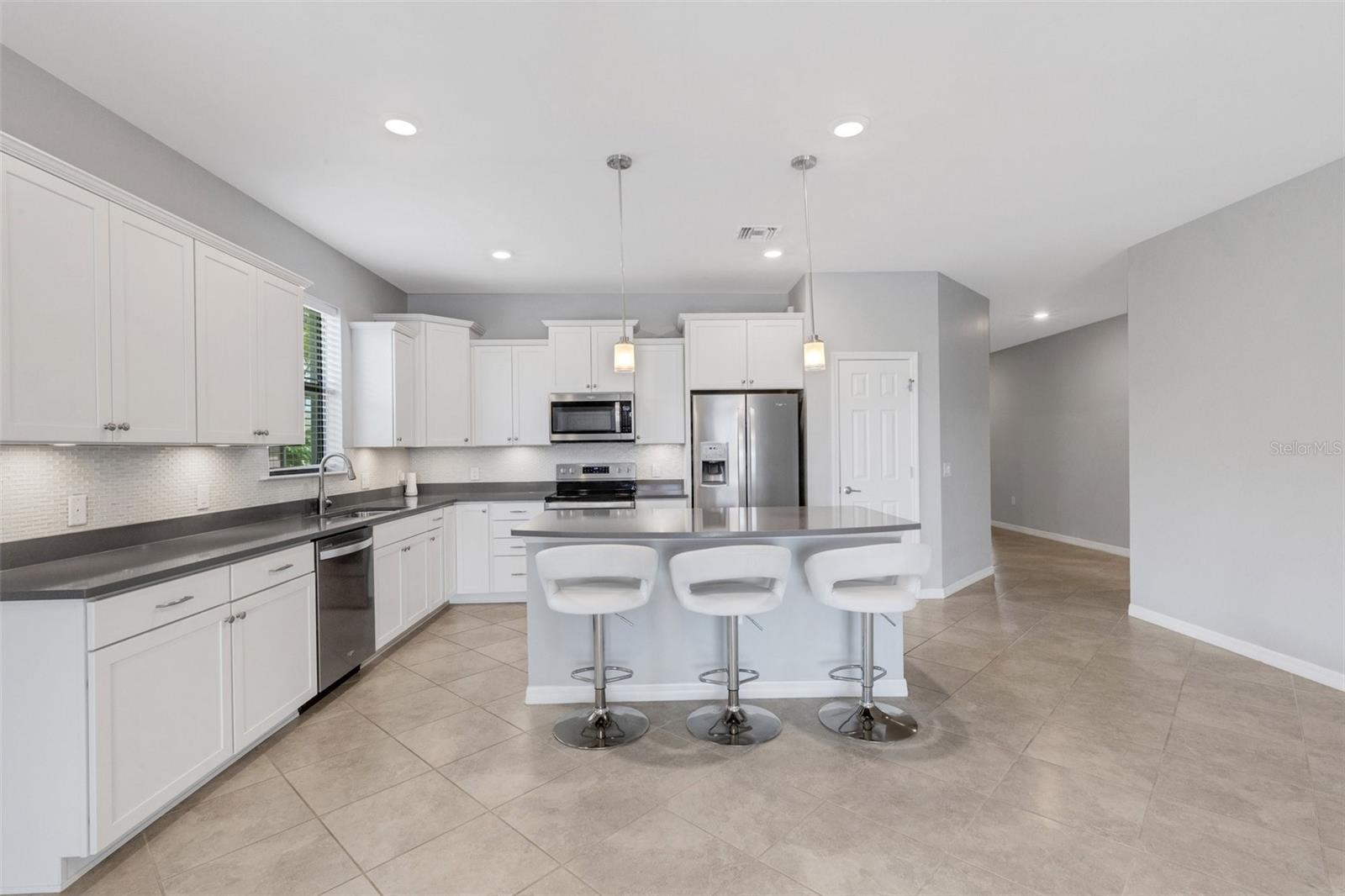 Image 13 of 45 For 2487 Marton Oak Boulevard