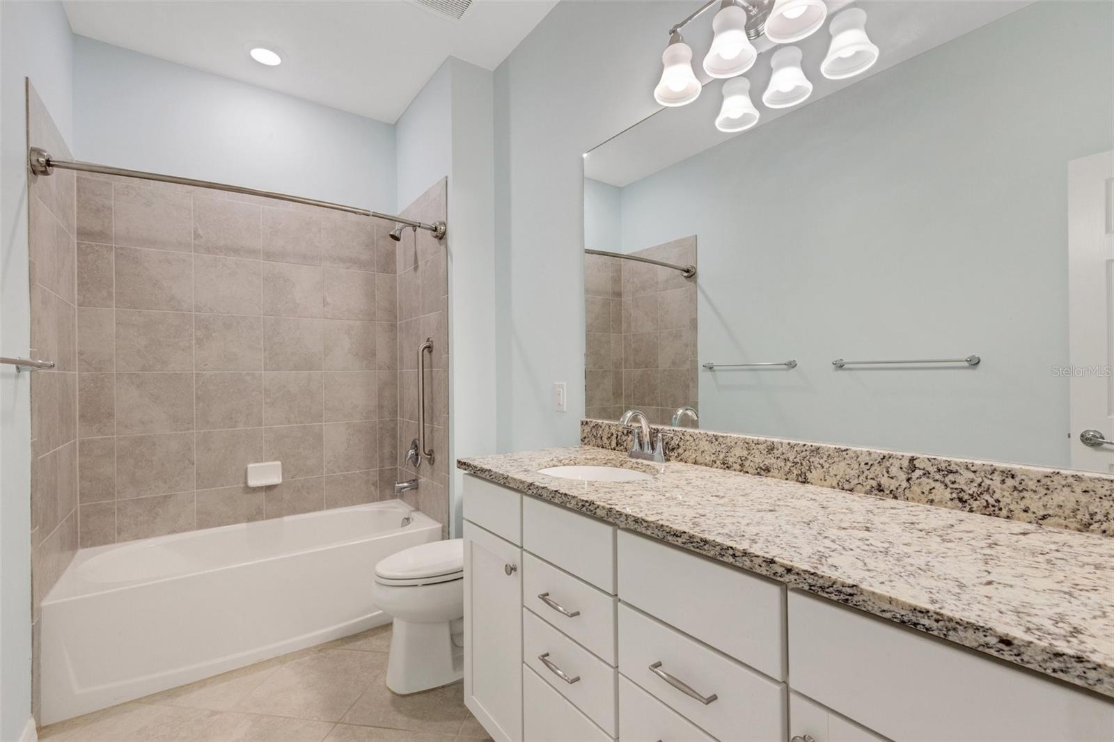 Image 26 of 45 For 2487 Marton Oak Boulevard