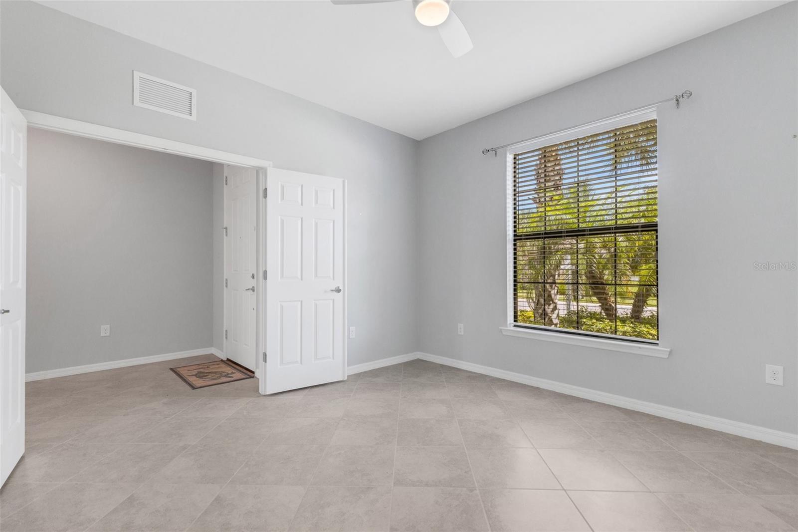 Image 30 of 45 For 2487 Marton Oak Boulevard