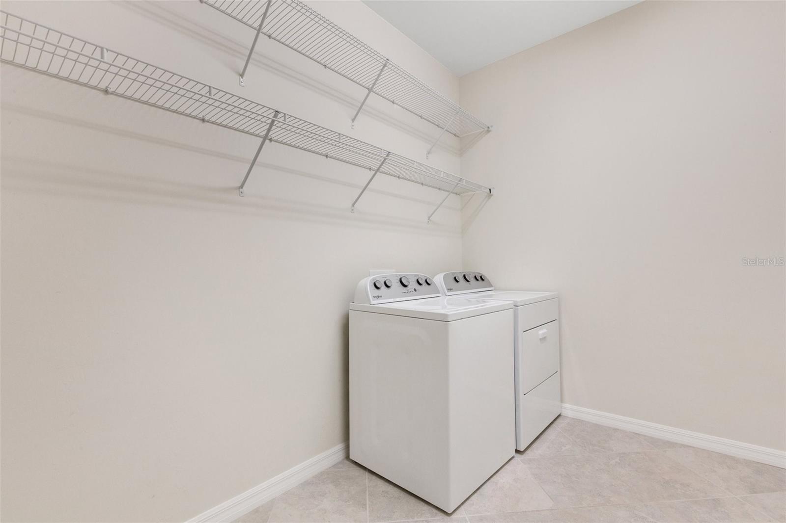Image 32 of 45 For 2487 Marton Oak Boulevard