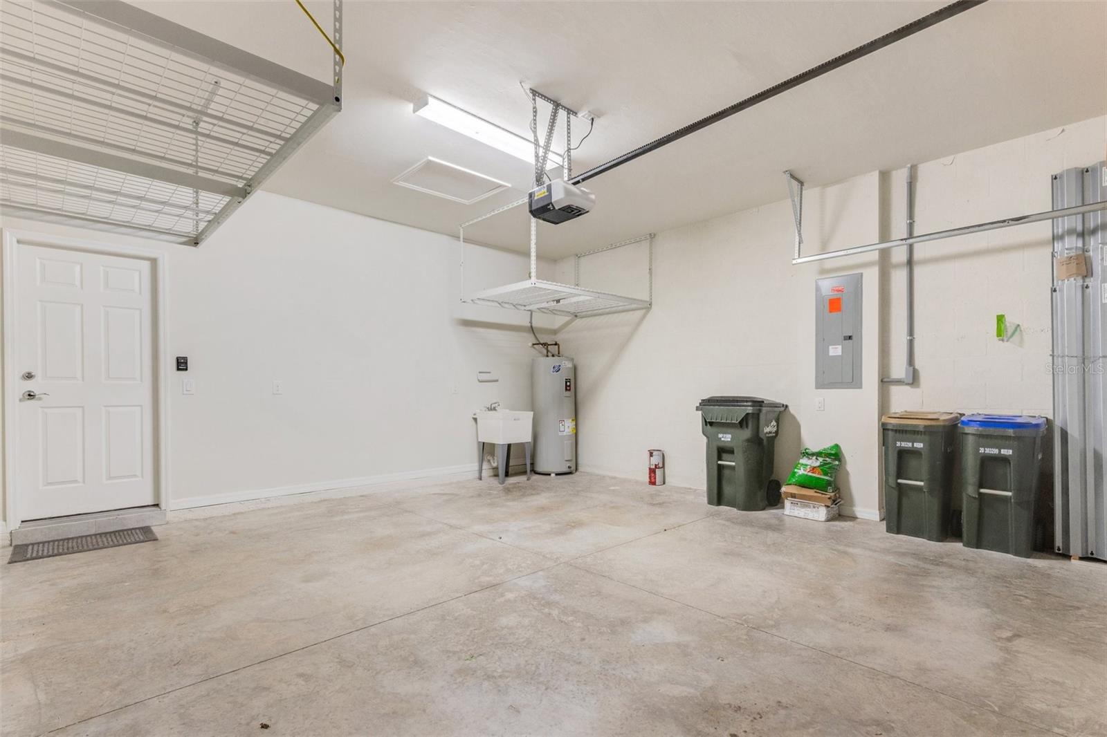 Image 33 of 45 For 2487 Marton Oak Boulevard