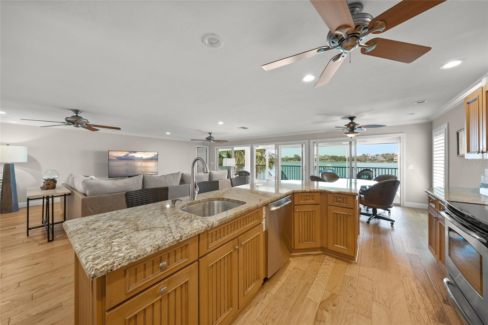 Image 17 of 64 For 931 Inlet Circle