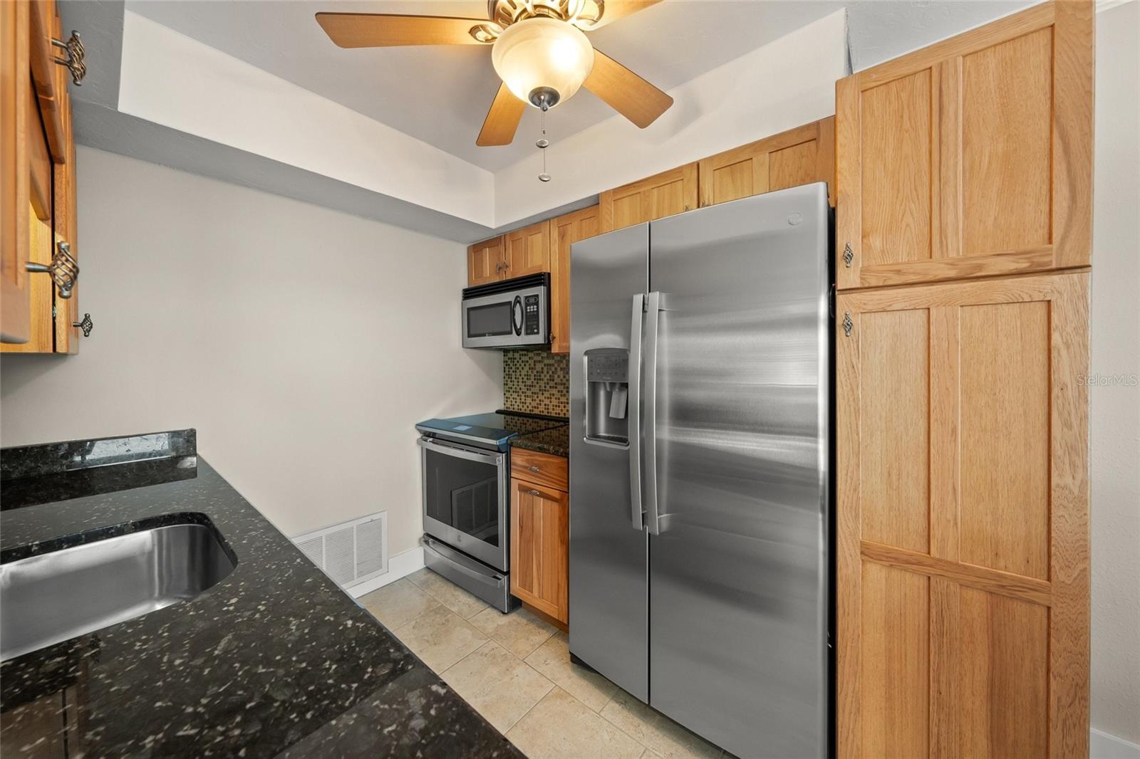 Image 34 of 64 For 931 Inlet Circle