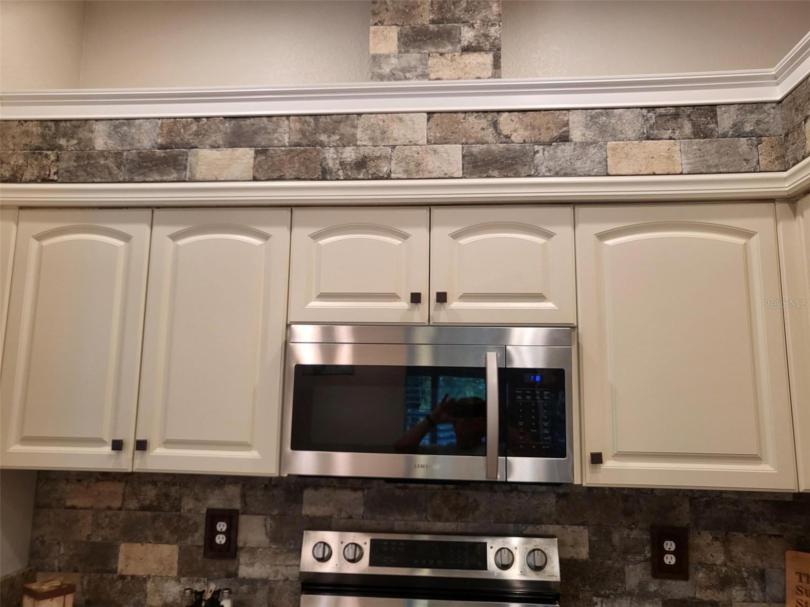 Image 18 of 43 For 201 Auburn Woods Circle