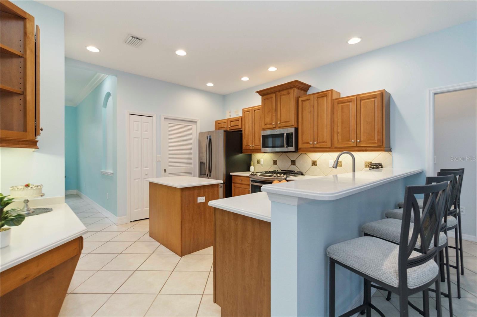 Image 10 of 65 For 6619 Pinefeather Court