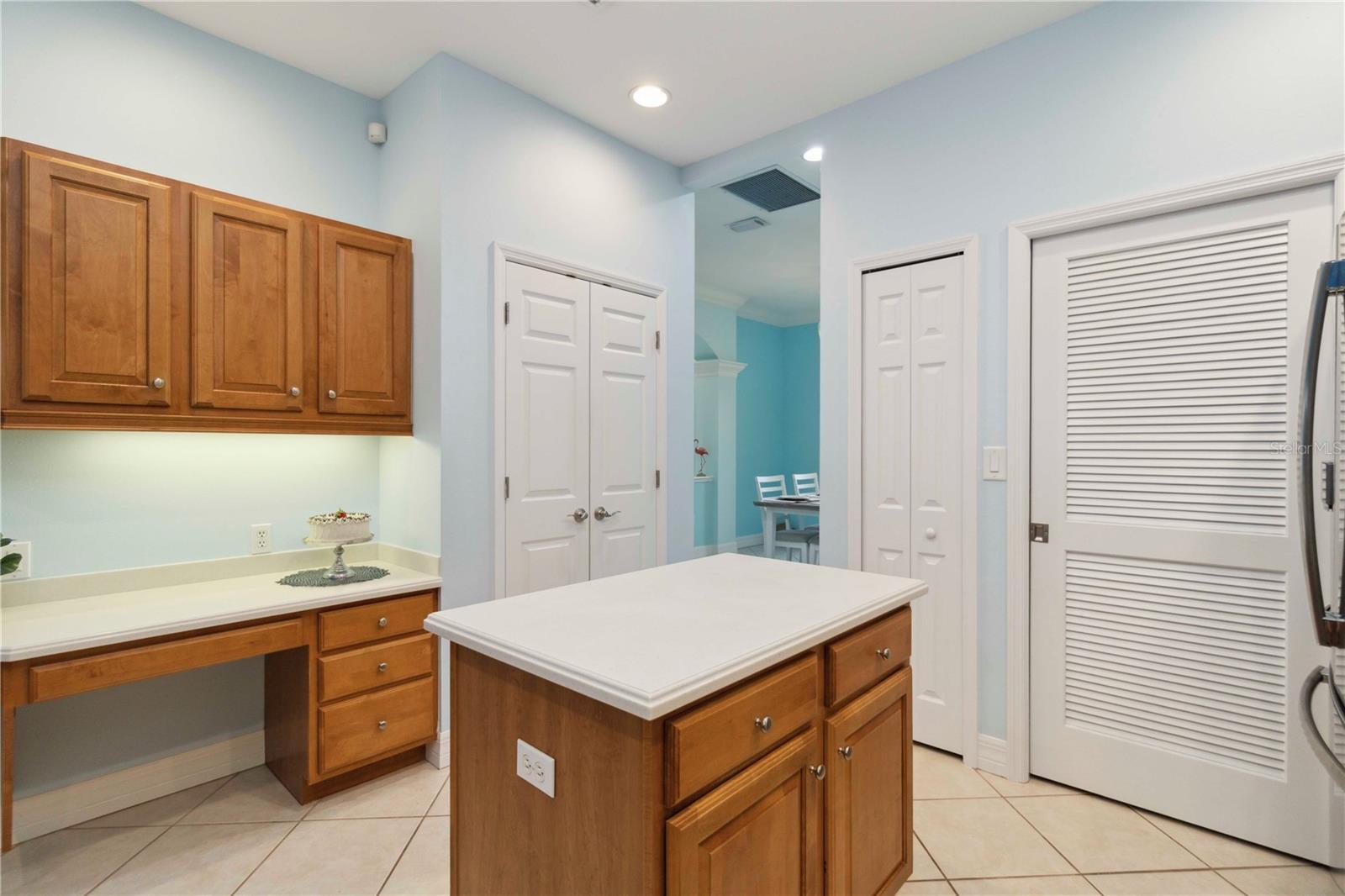 Image 11 of 65 For 6619 Pinefeather Court