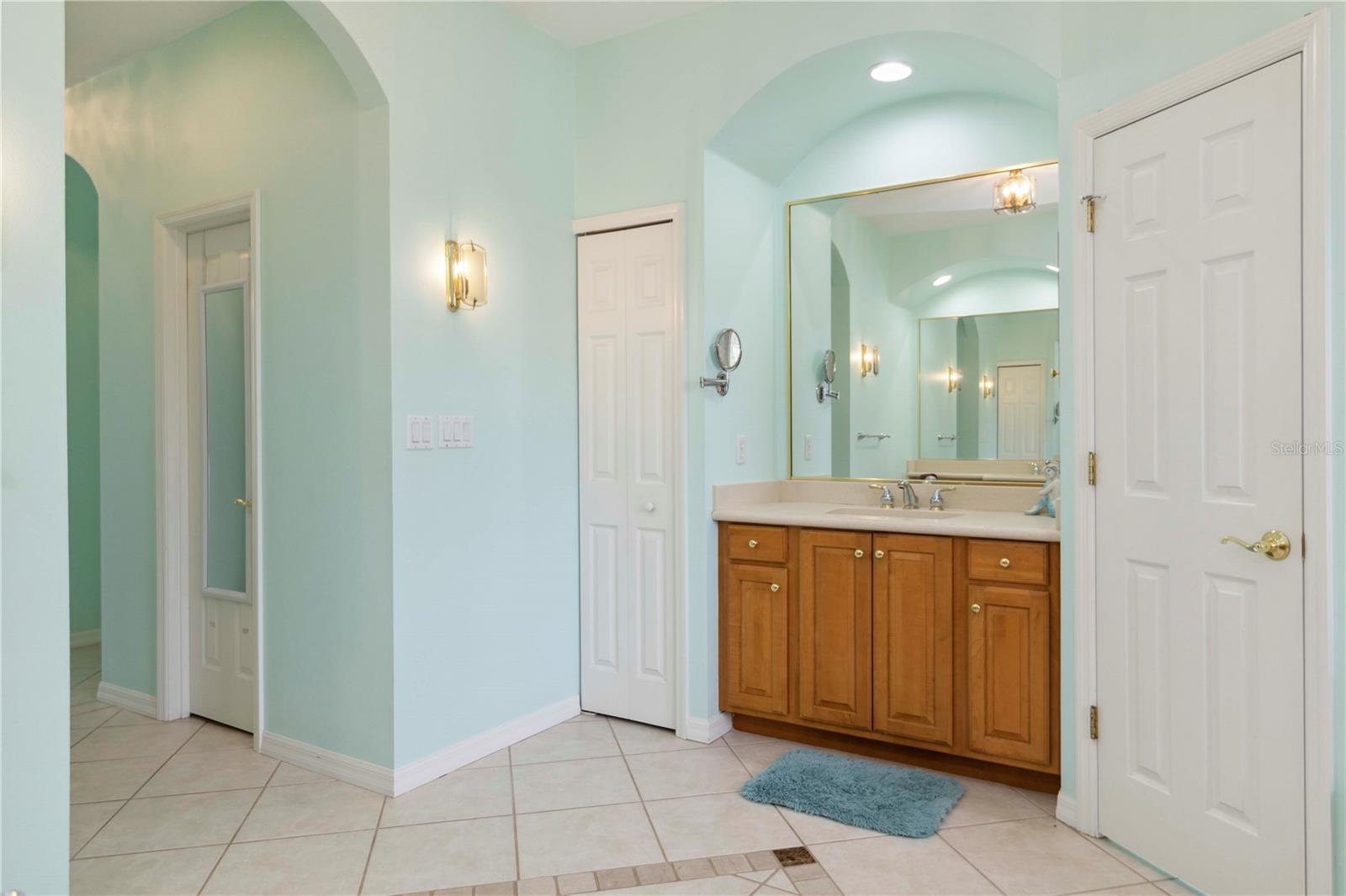 Image 21 of 65 For 6619 Pinefeather Court