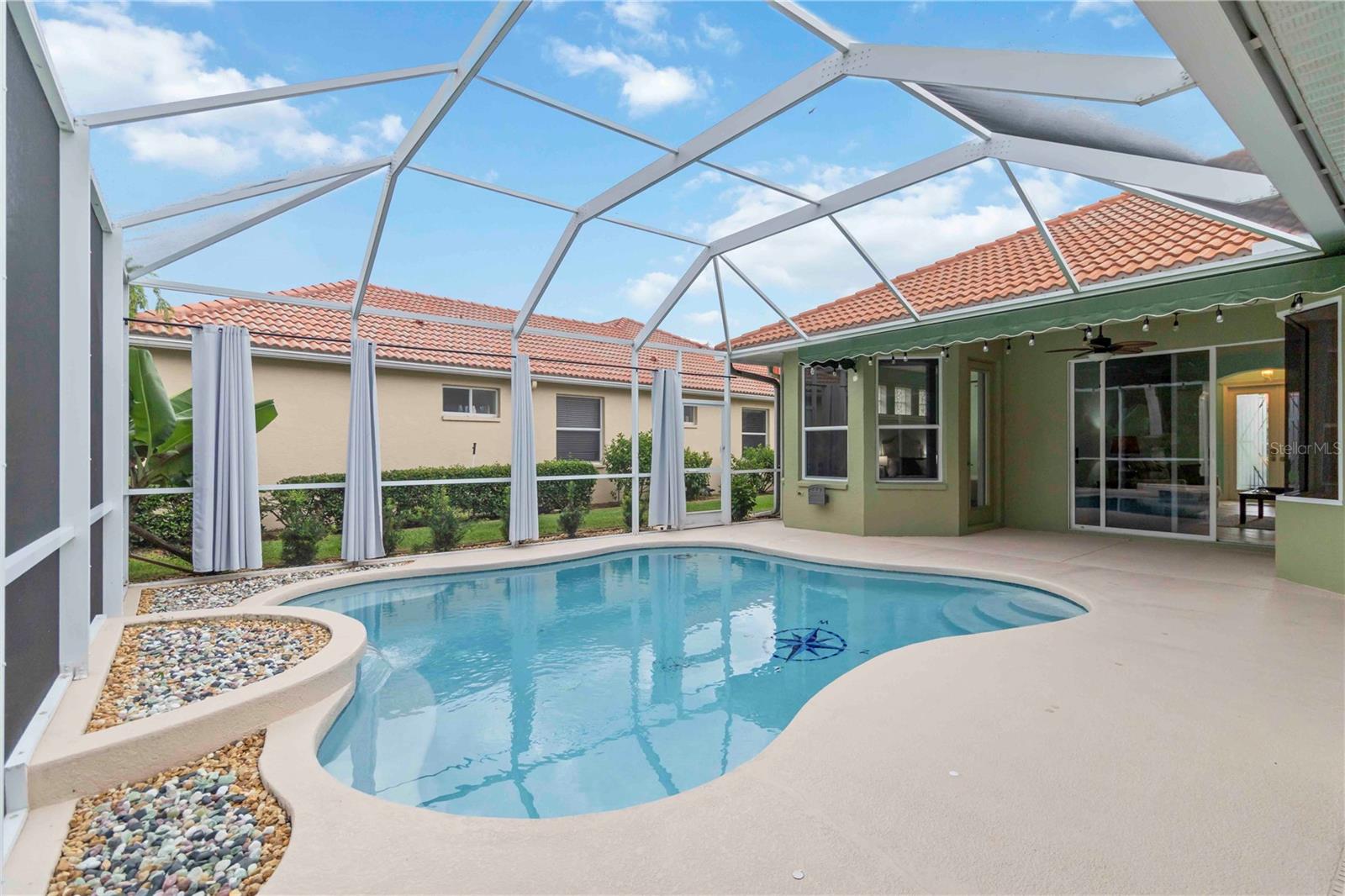 Image 3 of 65 For 6619 Pinefeather Court