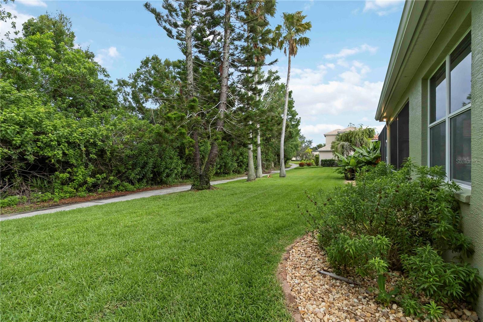 Image 37 of 65 For 6619 Pinefeather Court