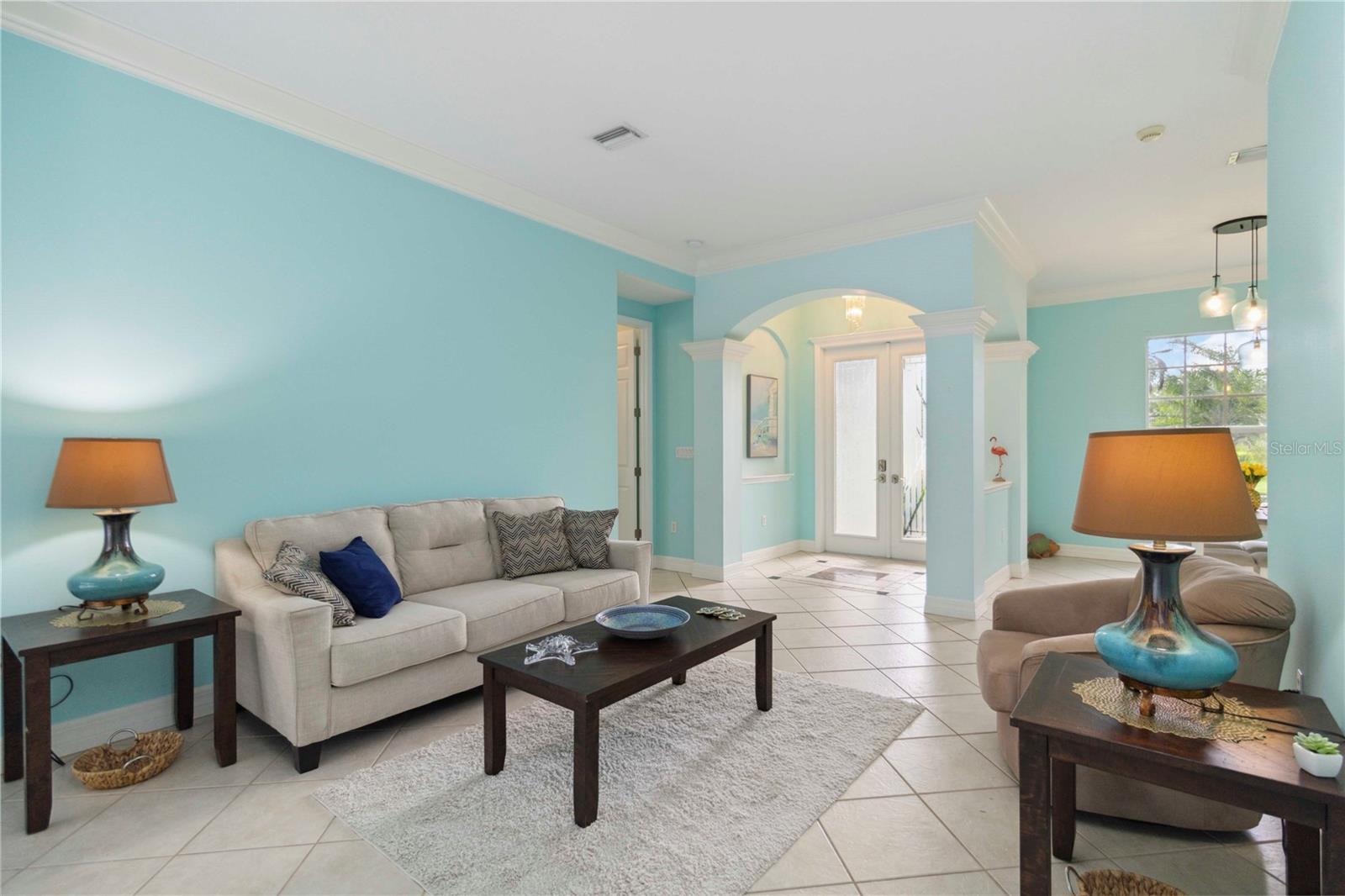 Image 4 of 65 For 6619 Pinefeather Court