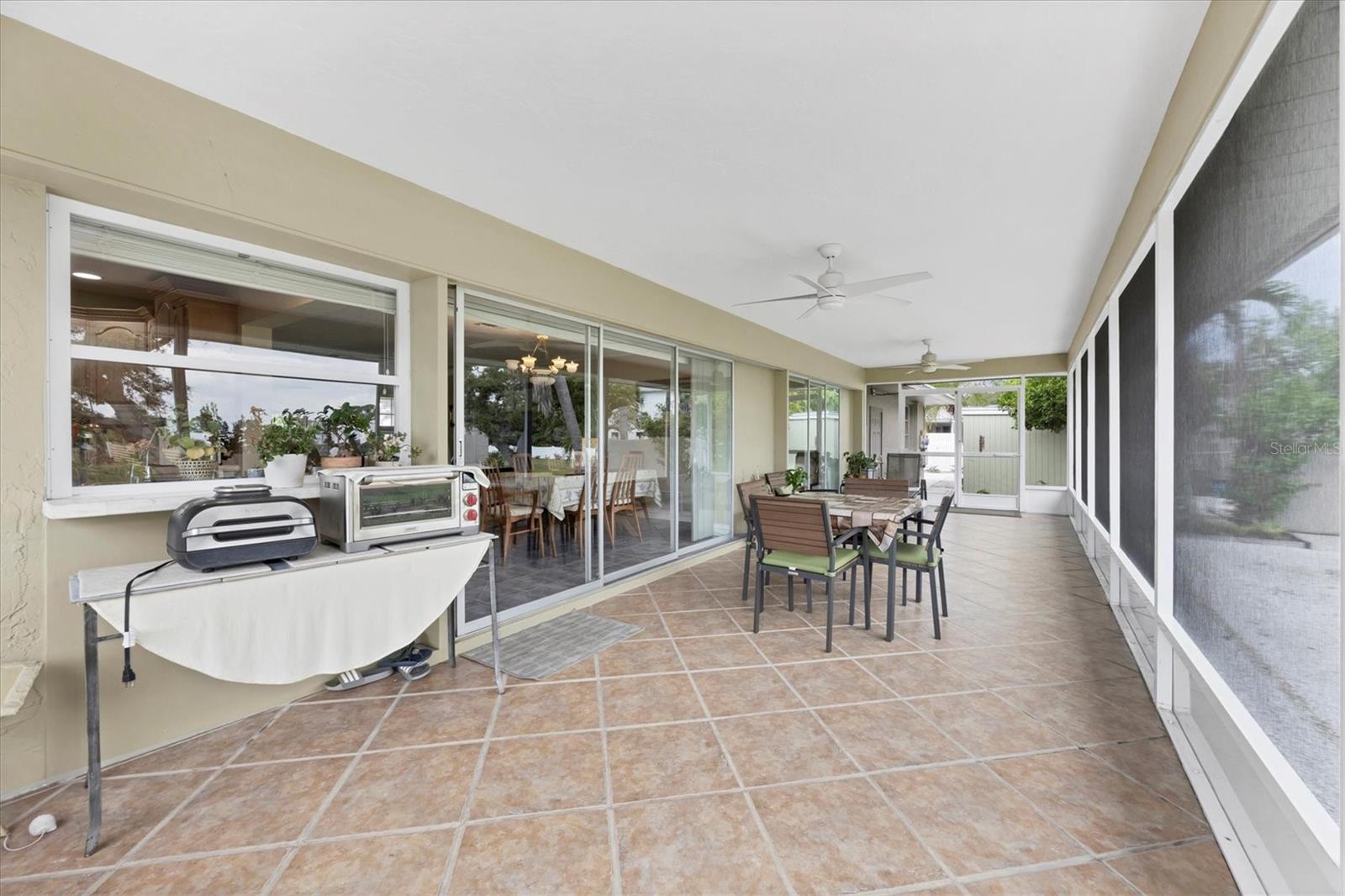 Image 23 of 28 For 612 Bayshore Road