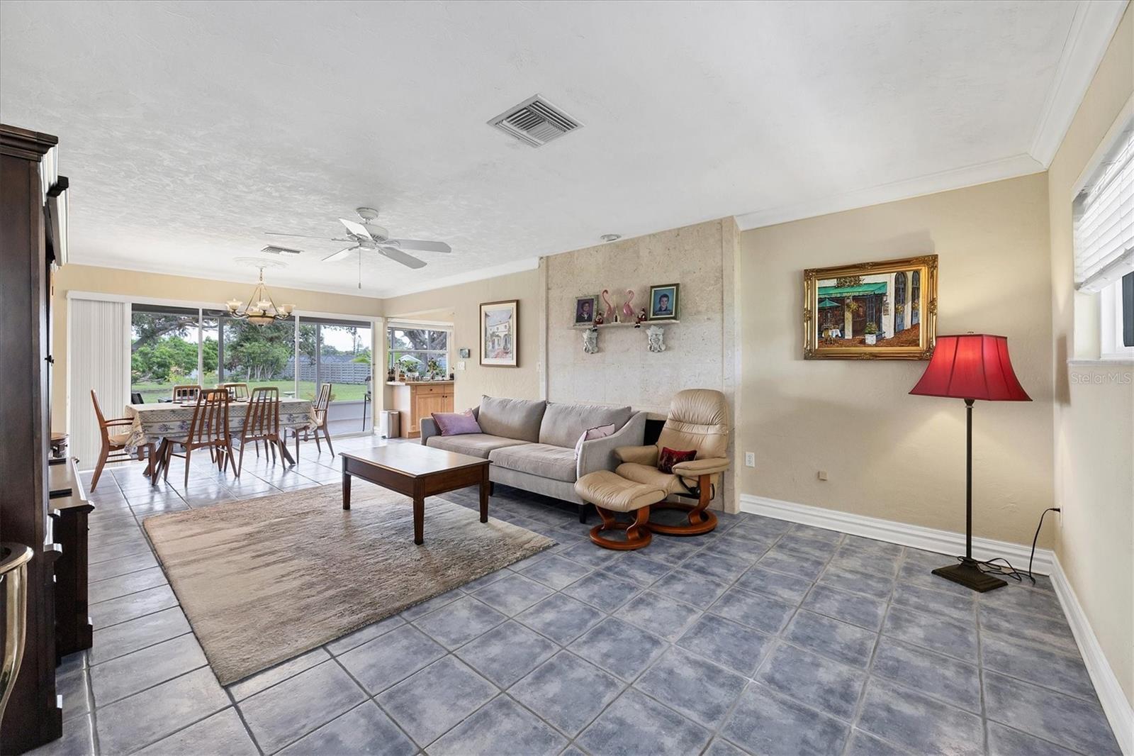 Image 5 of 28 For 612 Bayshore Road