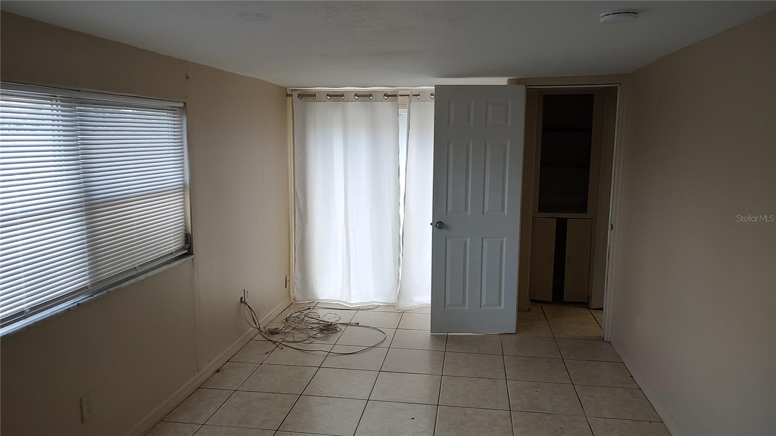 Image 7 of 14 For 105 Dartmouth Drive Nw