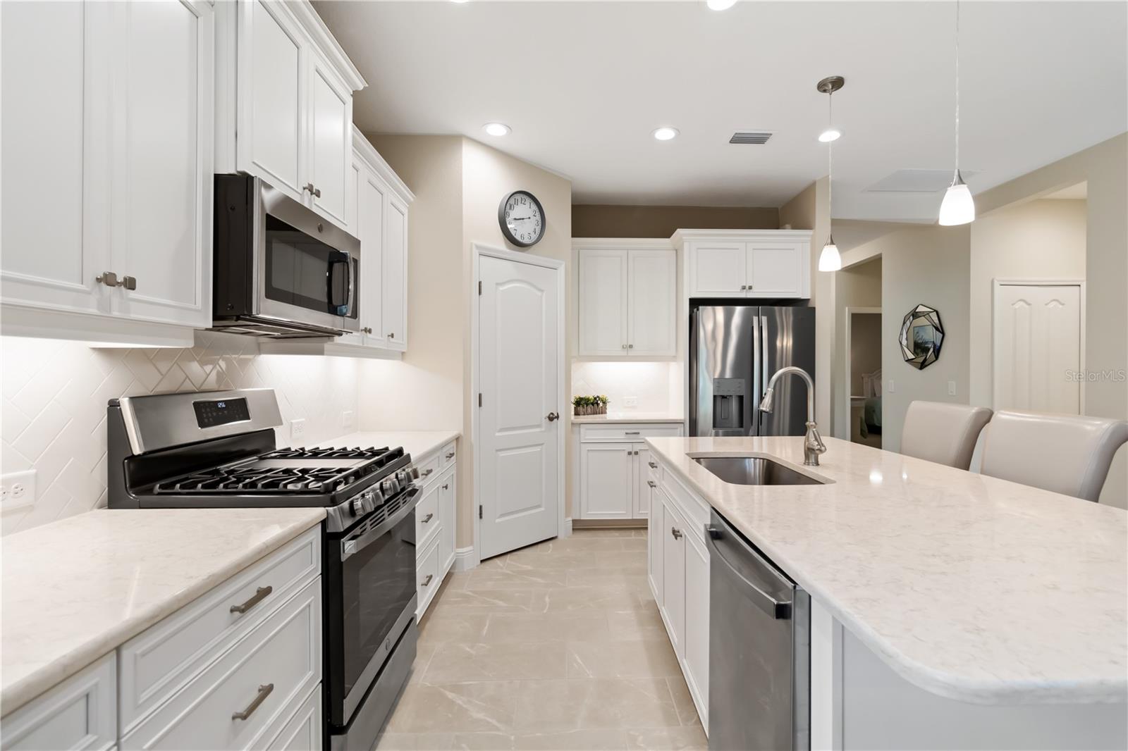 Image 6 of 37 For 26950 Pavin Drive
