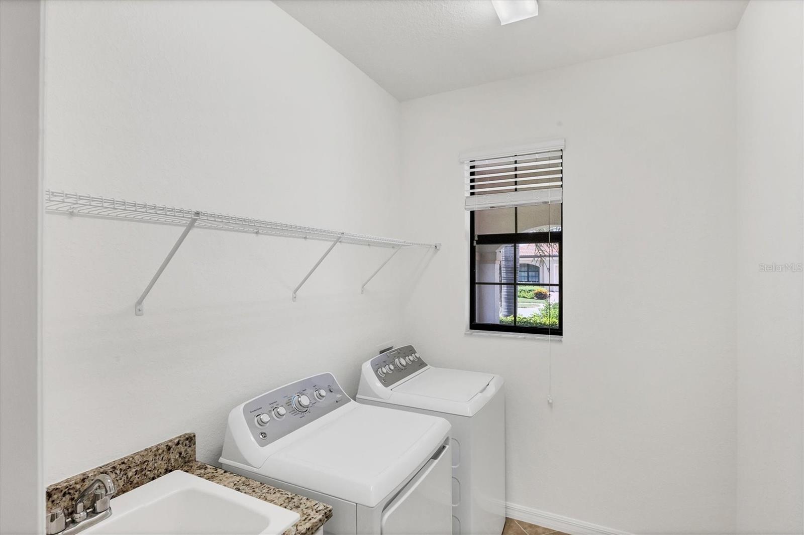 Image 42 of 100 For 10061 Cozy Grove Drive