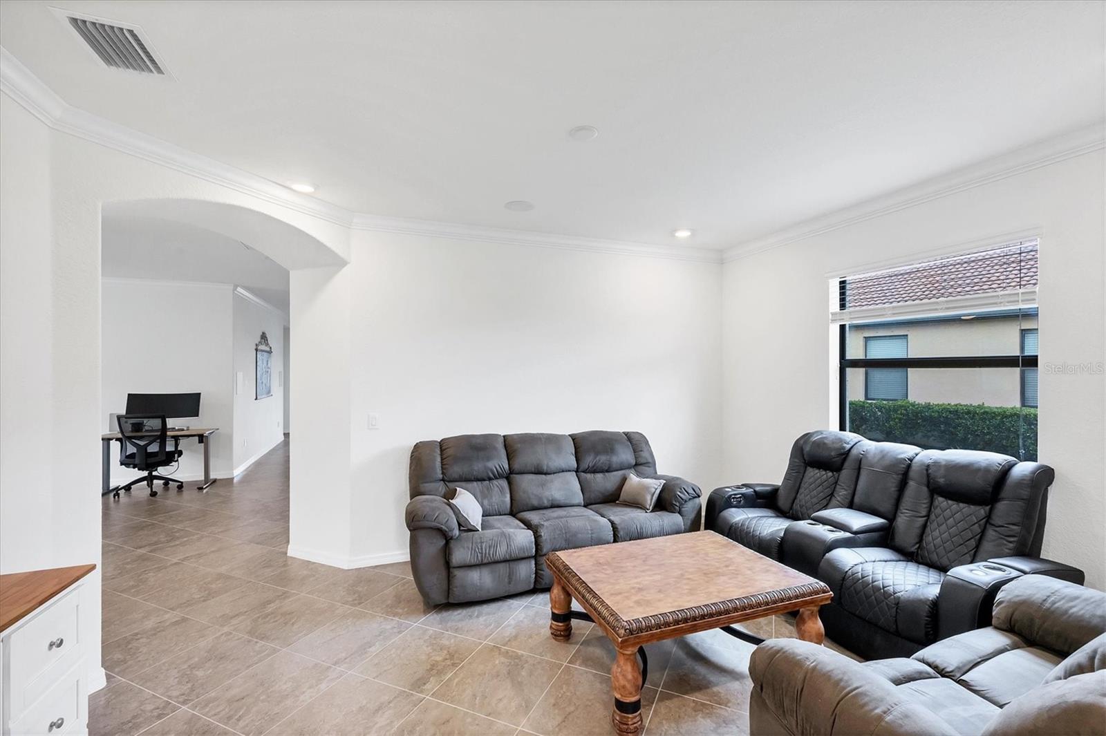 Image 7 of 100 For 10061 Cozy Grove Drive