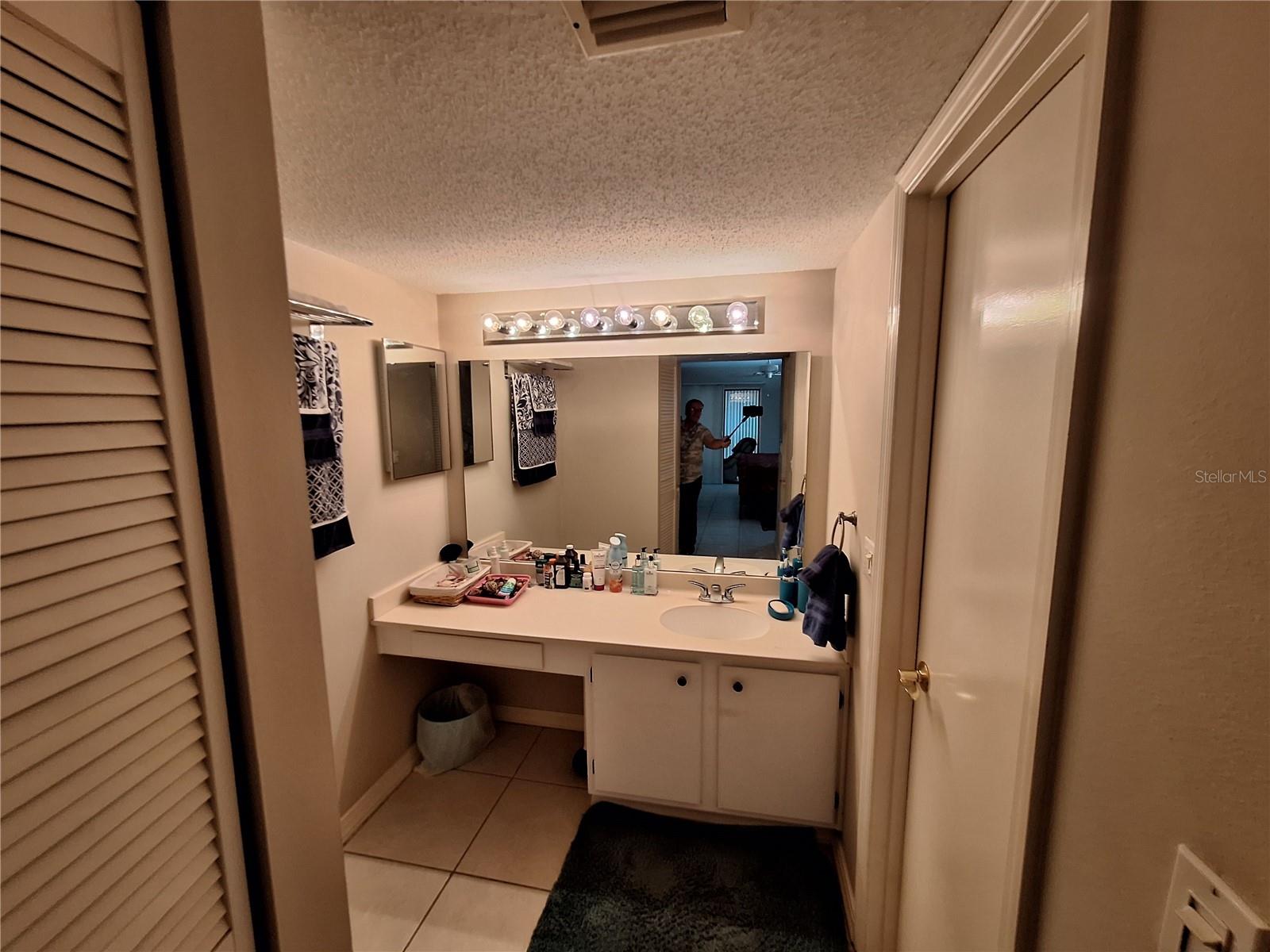 Image 13 of 24 For 1697 Brookhouse Circle 217