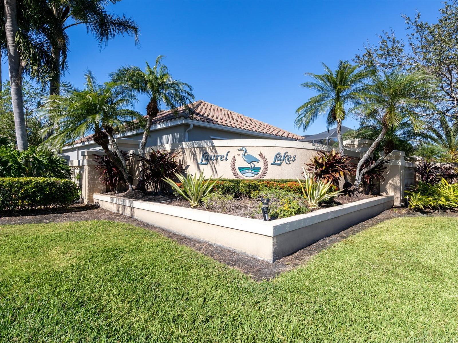 Image 41 of 49 For 2928 Seasons Boulevard