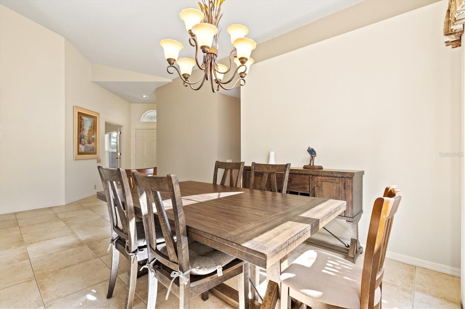 Image 10 of 91 For 4114 Murfield Drive E