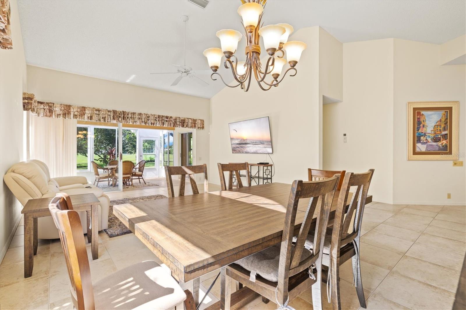 Image 11 of 91 For 4114 Murfield Drive E