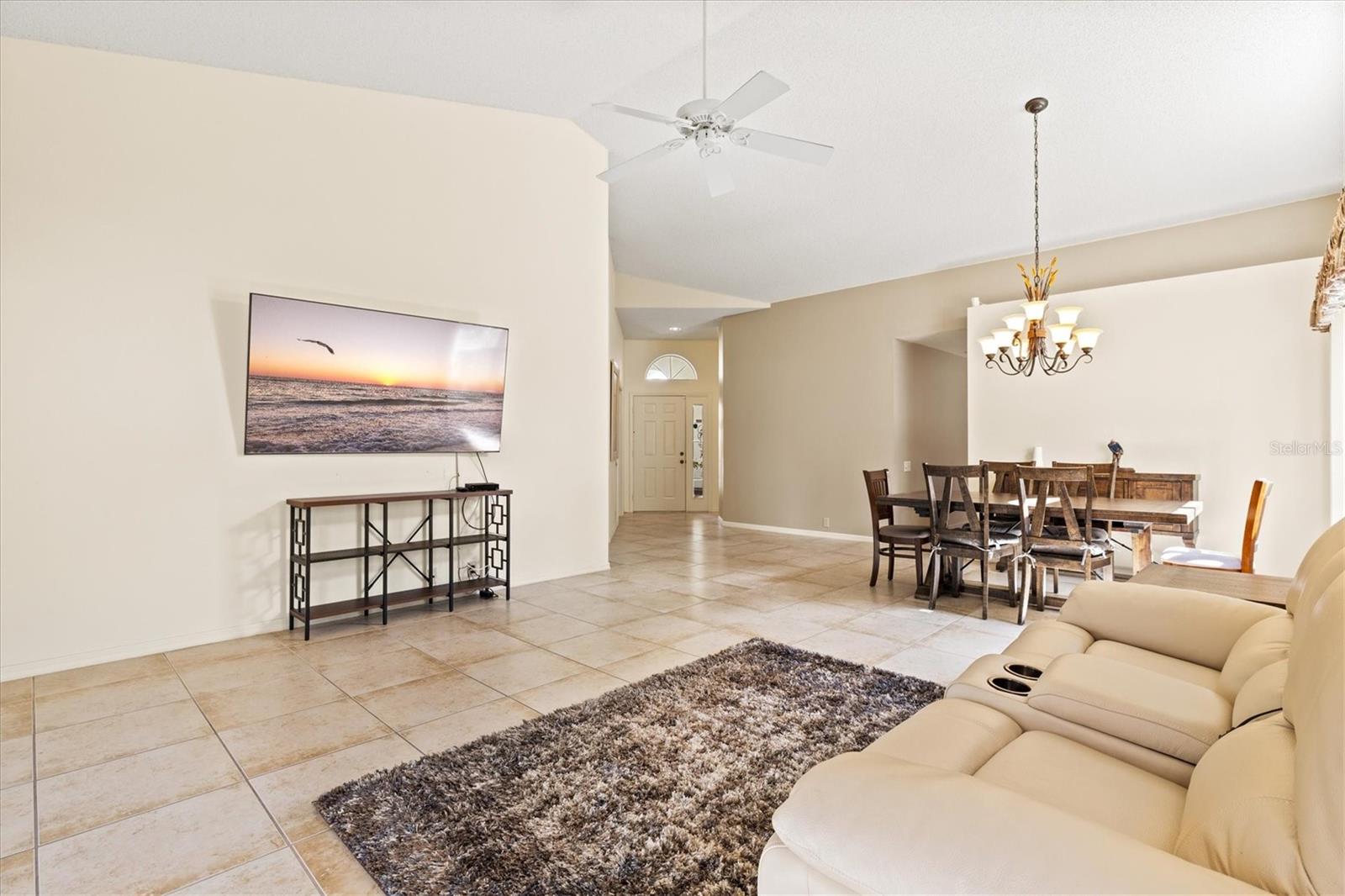 Image 15 of 91 For 4114 Murfield Drive E