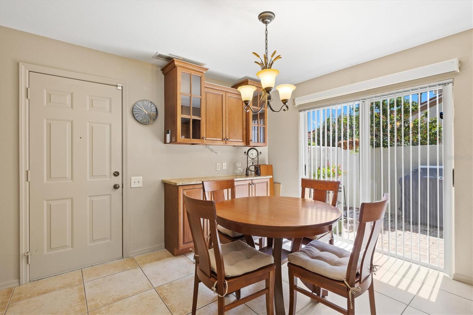 Image 23 of 91 For 4114 Murfield Drive E