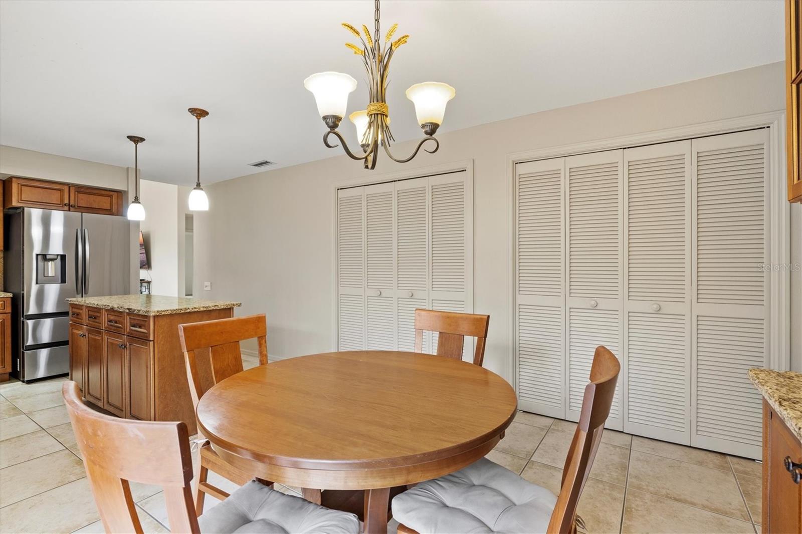 Image 24 of 91 For 4114 Murfield Drive E