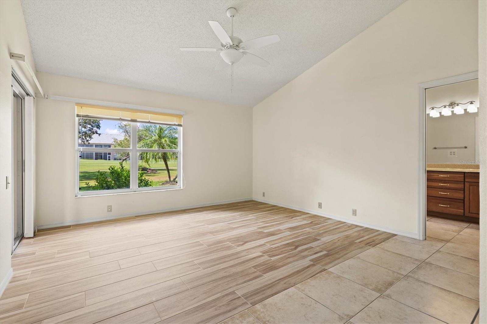 Image 25 of 91 For 4114 Murfield Drive E