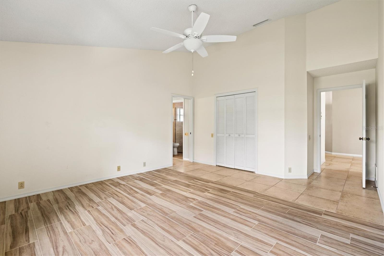 Image 26 of 91 For 4114 Murfield Drive E