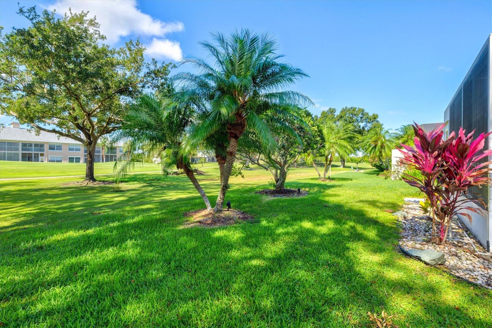 Image 40 of 91 For 4114 Murfield Drive E